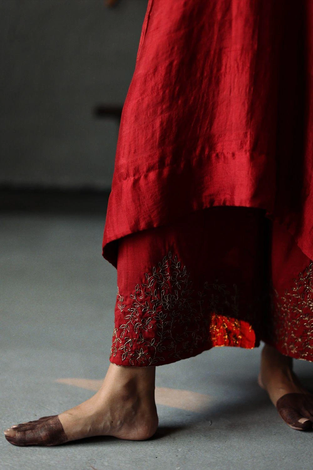 Shorshe Ruby Red Nushka Kaftan Set 4 Shorshe Ruby Red Nushka Kaftan Set - Image 4