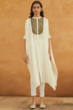 Avacara White Mulberry Silk Kaftan Set