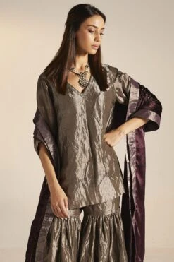 Front Page -Echo Clohting Shop 1211sh17 2