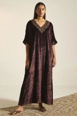 Shorshe Plum Hand Embroidered Noor Kaftan