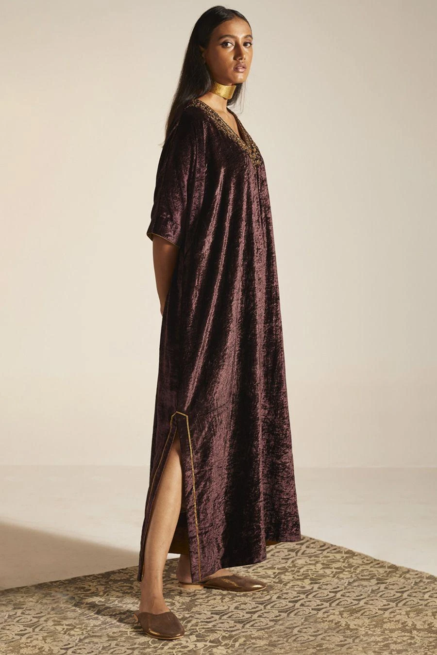 Shorshe Plum Hand Embroidered Noor Kaftan 3 Shorshe Plum Hand Embroidered Noor Kaftan - Image 3