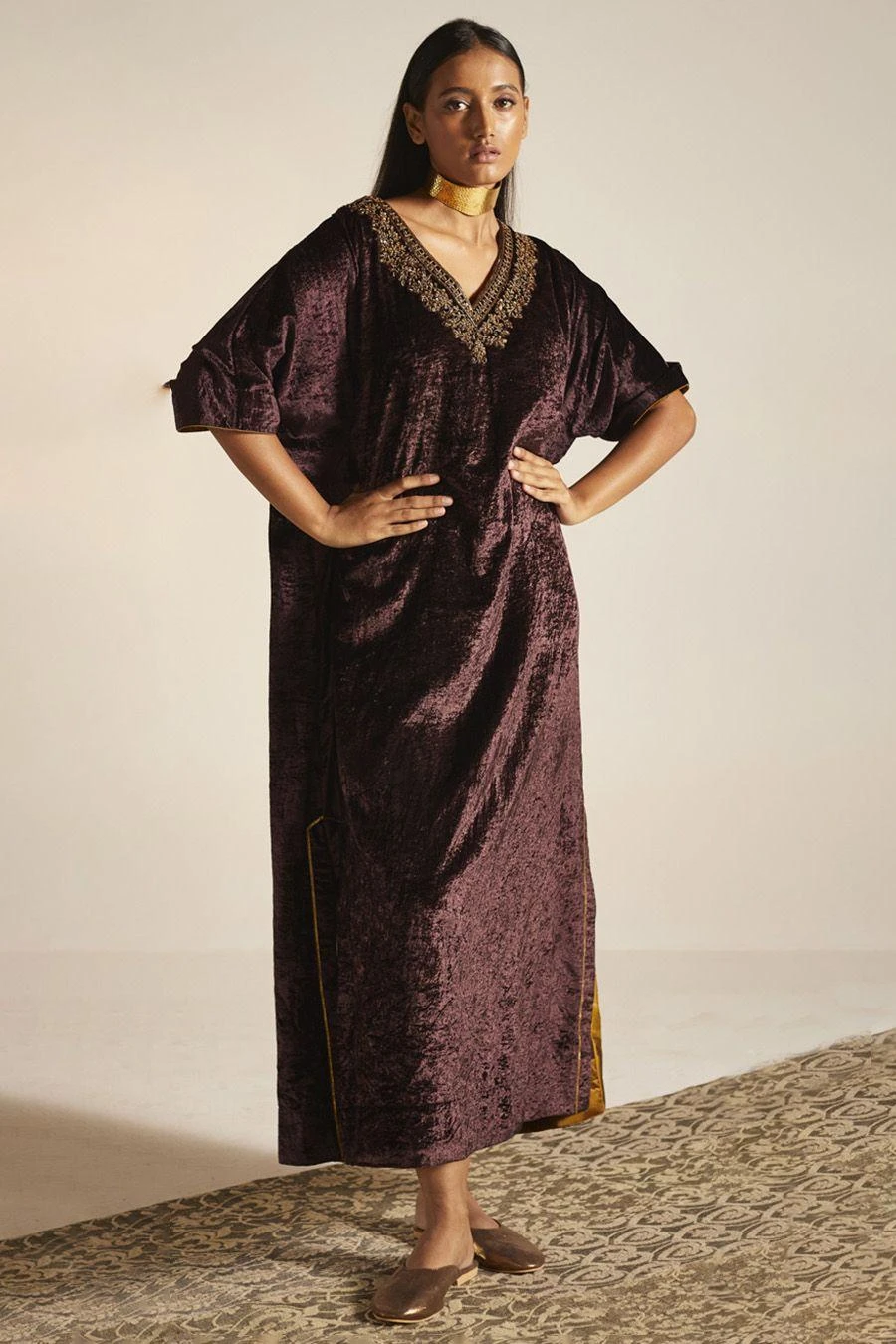 Shorshe Plum Hand Embroidered Noor Kaftan 4 Shorshe Plum Hand Embroidered Noor Kaftan - Image 4