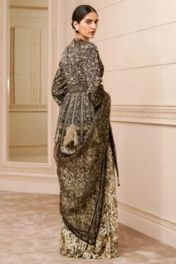 Front Page -Echo Clohting Shop 13323tt83 2