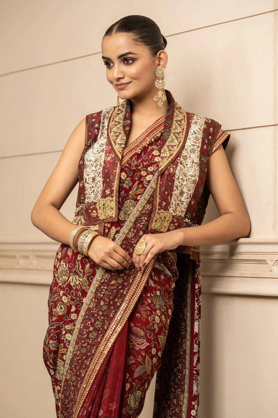 Tarun Tahiliani Red Embellished Gilet 5 Tarun Tahiliani Red Embellished Gilet - Image 5