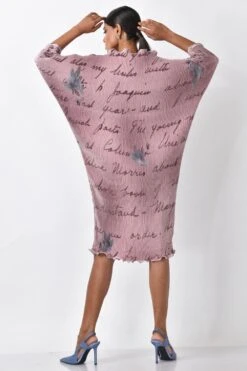 Kiran Uttam Ghosh Salmon Script Printed Pleated Kaftan -Echo Clohting Shop 13kug8 3