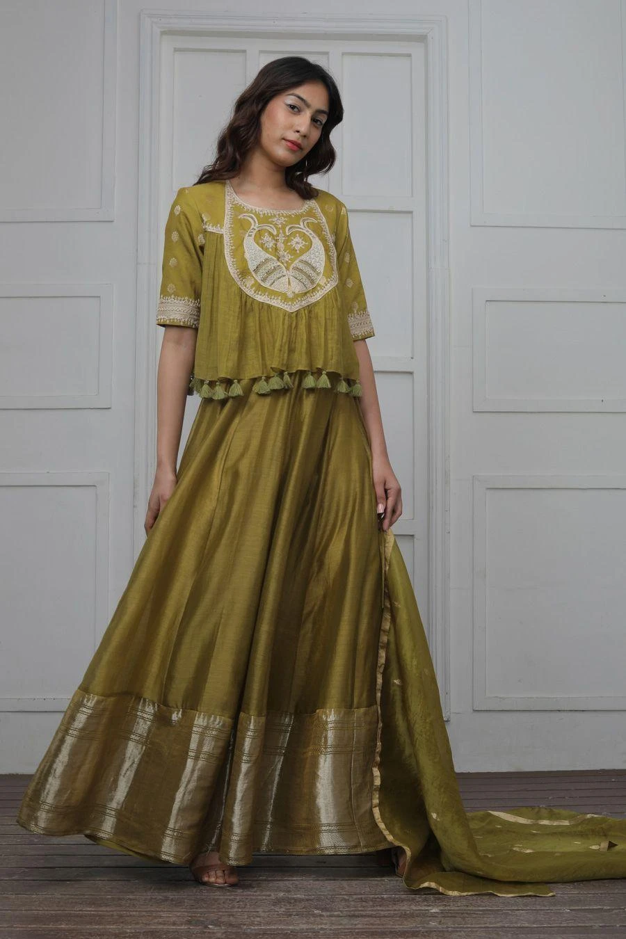 Myoho Henna Green Benarasi Lehenga Set 2 Myoho Henna Green Benarasi Lehenga Set - Image 2