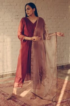 Sarang Kaur Maroon Noor Kurta Set -Echo Clohting Shop 1712sk23 3