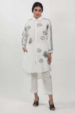 Krishna Mehta White Block Printed Narrow Pants