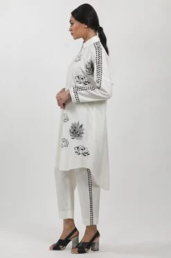 Krishna Mehta White Block Printed Narrow Pants -Echo Clohting Shop 17723km6 3