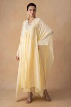 Front Page 29 Front Page -Echo Clohting Shop 18124an15 2