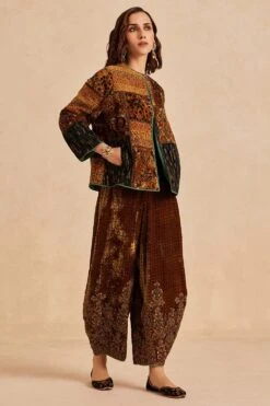 Sunira Designs Mustard Ruhaani Embroiderd Cowl Ijar