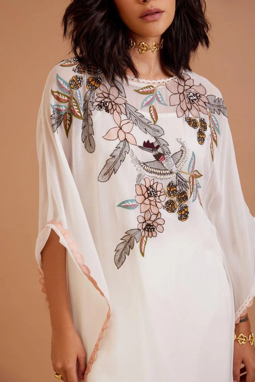 Varun Bahl Pret White Floral Embellished Kaftan Set 2 Varun Bahl Pret White Floral Embellished Kaftan Set - Image 2