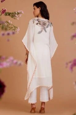 Varun Bahl Pret White Floral Embellished Kaftan Set 7 Varun Bahl Pret White Floral Embellished Kaftan Set -Echo Clohting Shop 24723vb29 4