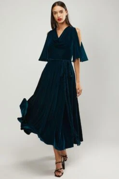 Gauri & Nainika Emerald Green Velvet Midi Dress