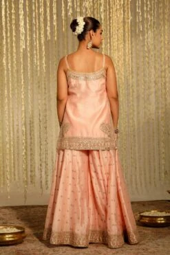 Sheetal Batra Aabroo Graceful Pink Floral Embellished Kurta Set 9 Sheetal Batra Aabroo Graceful Pink Floral Embellished Kurta Set -Echo Clohting Shop 2712s23b24 5