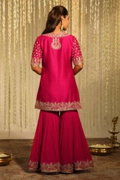 Sheetal Batra Aaira Radiant Pink Embellished Kurta Set -Echo Clohting Shop 2712s23b29 5