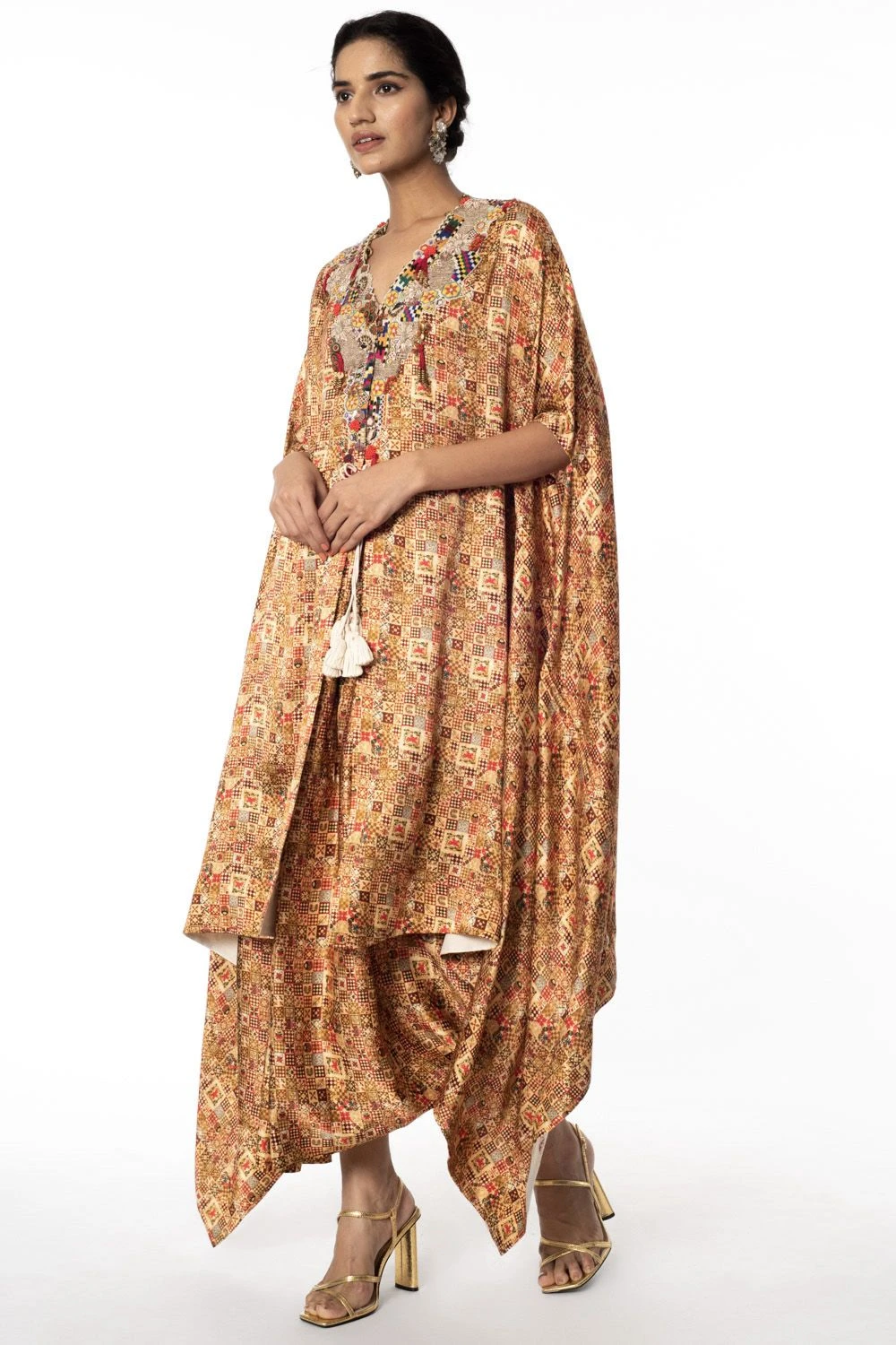 Anamika Khanna Multicoloured Embroidered Kaftan Set 3 Anamika Khanna Multicoloured Embroidered Kaftan Set - Image 3