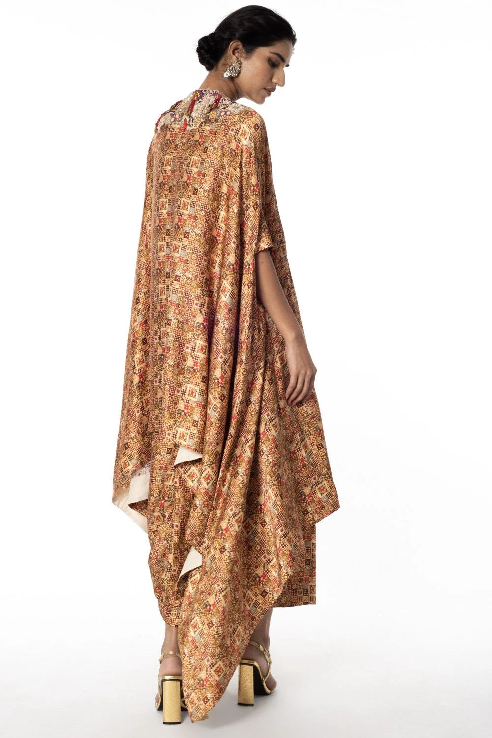 Anamika Khanna Multicoloured Embroidered Kaftan Set 5 Anamika Khanna Multicoloured Embroidered Kaftan Set - Image 5