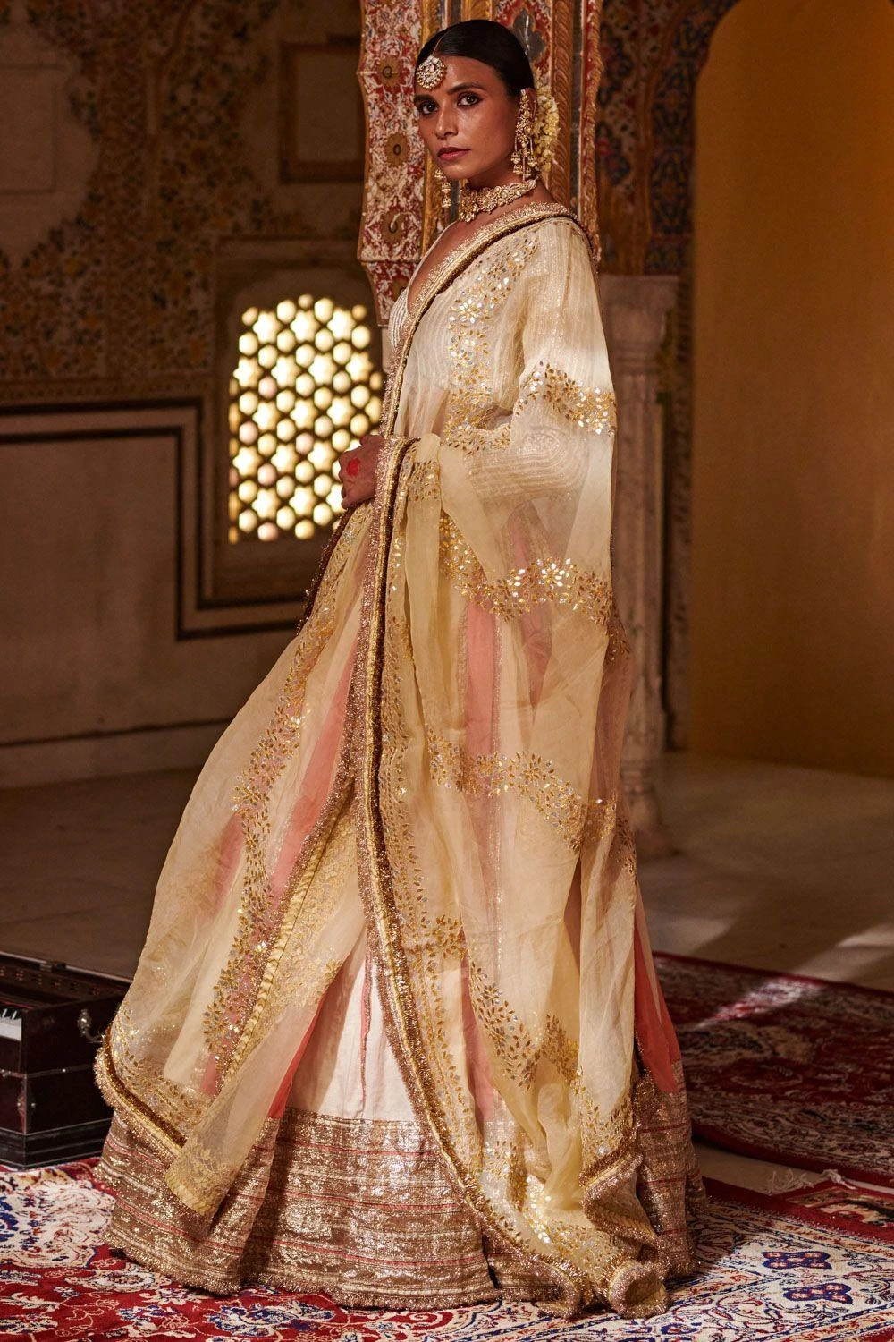 Itrh Pink Embroidered Linen Lehenga Set 4 Itrh Pink Embroidered Linen Lehenga Set - Image 4