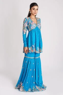 Aisha Rao Yin Yang-cyan Blue Floral Embellished Kurta Set 7 Aisha Rao Yin Yang-cyan Blue Floral Embellished Kurta Set -Echo Clohting Shop 291223aw15 3