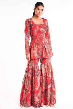 Front Page -Echo Clohting Shop 315104 2