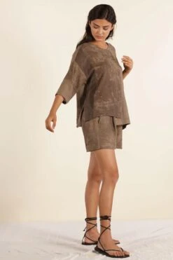 Urbania Hazelnut Colour Blocked Boxy Top -Echo Clohting Shop 4823ua3 3 1