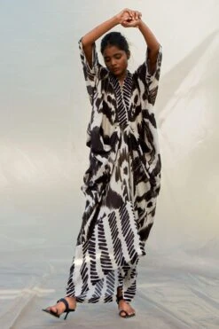 Bennch Black & White Printed Kaftan Set -Echo Clohting Shop 8323be21 3