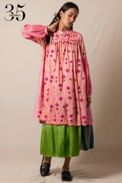 Injiri Beige Clamp Bandhani Skirt