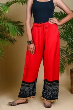 Bandhni Palazzo With A Gold Scallop Edge