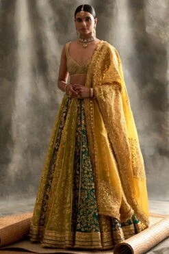 Itrh Colour Blocked Lehenga Set With Gota Patti Details