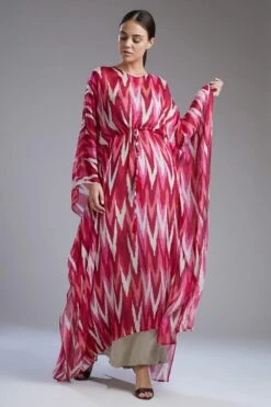 KoAi Chiffon White & Pink Dabu Zig Zag Kaftan