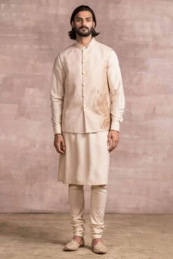 Tarun Tahiliani Men Light Gold Bundi Jacket With Gota Applique